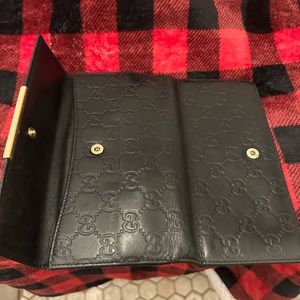 Gucci black patent long wallet good condition beautiful wallet  no box